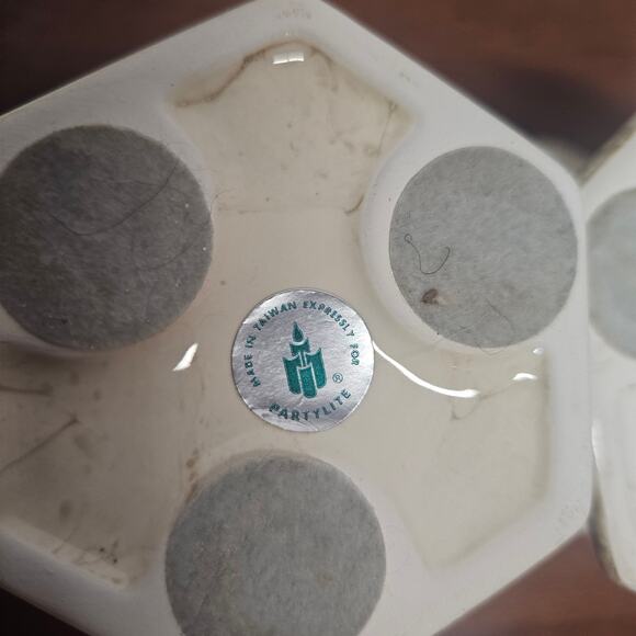 Vintage 90s PartyLite Ivory Crackle Pillar Candle Holder Set of 2 - Cream - Picture 4 of 7